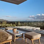 Armela Villa, With Pool & Captivating Views, By Thinkvilla Kalipádhon