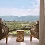 Armela Villa, With Pool & Captivating Views, By Thinkvilla * Kalipádhon