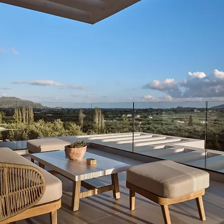 Armela Villa, With Pool & Captivating Views, By Thinkvilla Kalipádhon